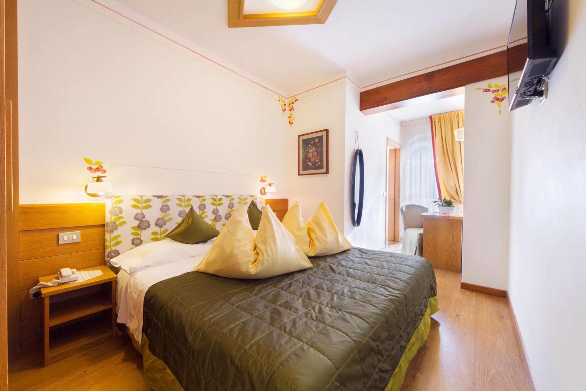 Alpotel Dolomiten 3* Molveno